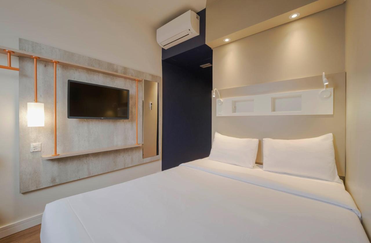 Ibis Budget Farroupilha Extérieur photo