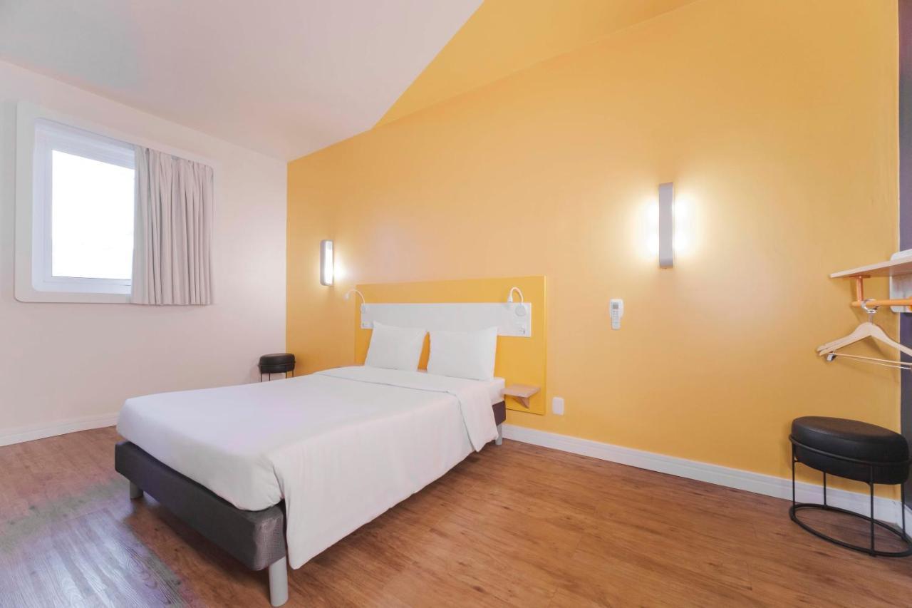 Ibis Budget Farroupilha Extérieur photo